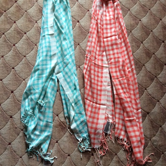 Set of two scarves, checker peach and mint , new - Picture 2 of 5